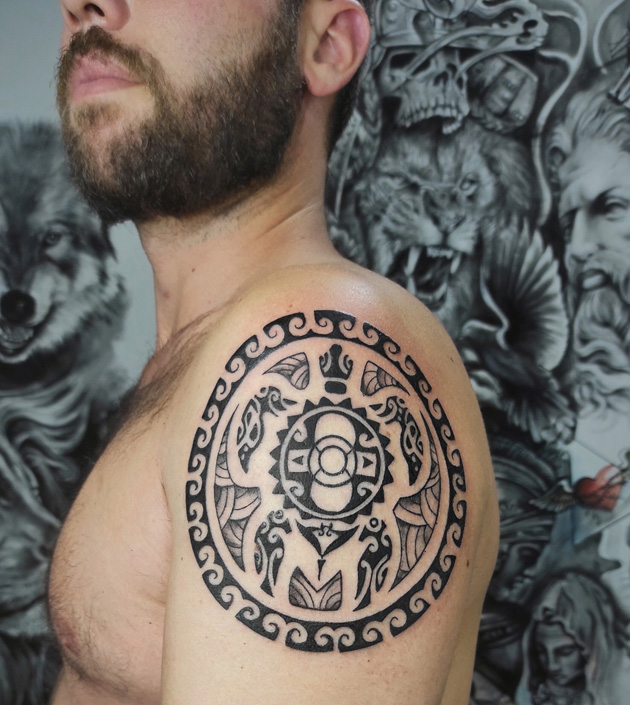 Tatuaje maorí tortuga